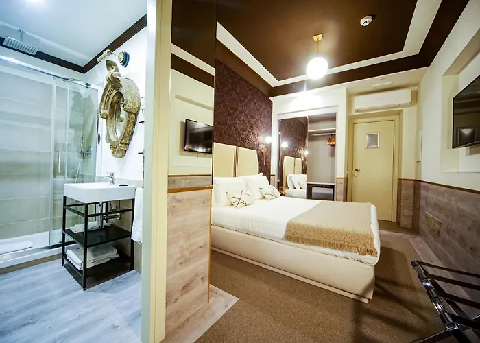 Relais Luxury Corso Maison d'hôtes 4*