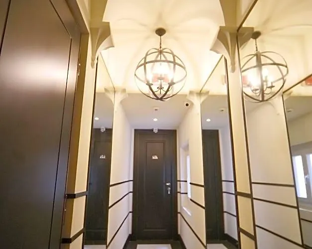 Relais Luxury Corso Rome